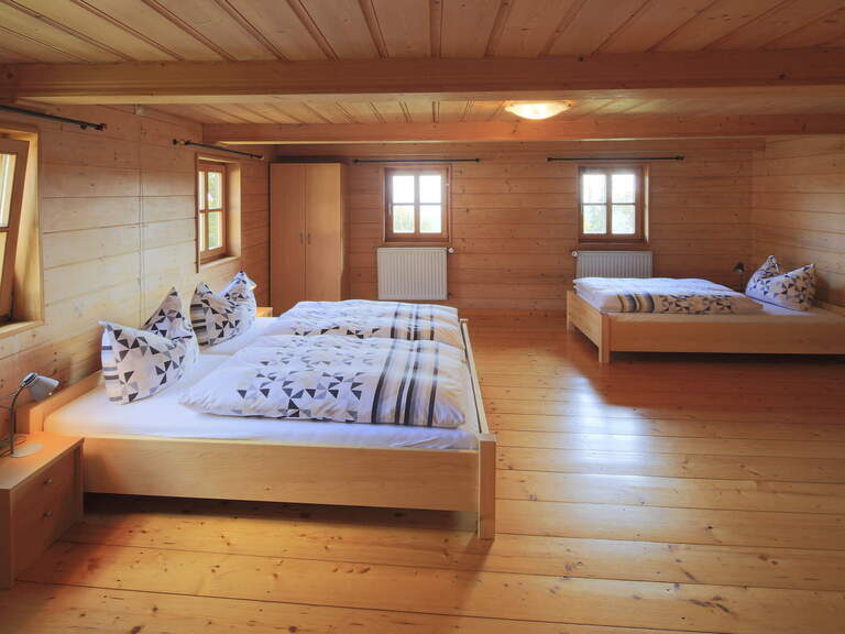 Schlafzimmer im Ferienhaus im Reiterhof Habereder Schlafzimmer im Ferienhaus Reiterhof Habereder